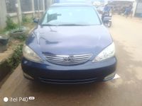 Clean Toyoya Camry 2004